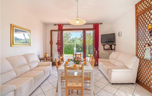 Nice Home In Isola Albarella W/ 3 Bedrooms