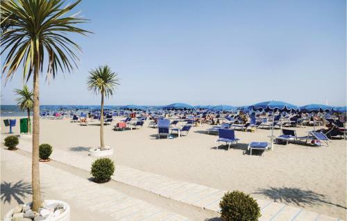 Two-bedroom Apartment In Albarella Ro