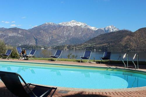 Mezzegra Villa Sleeps 3 Pool Wifi