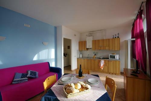 Mezzegra Villa Sleeps 5 Pool Wifi