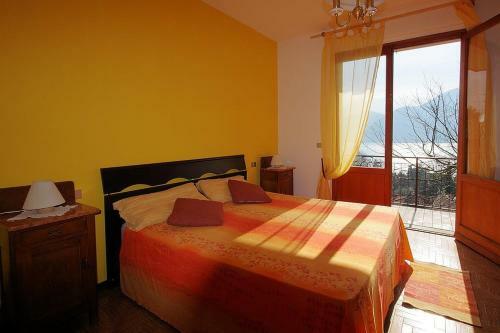 Azzano Villa Sleeps 7 Pool Wifi