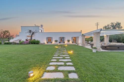 Costa Merlata Villa Sleeps 8 With Pool Air Con And Wifi