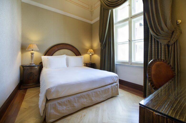 Hotel NH Collection Carlo IV