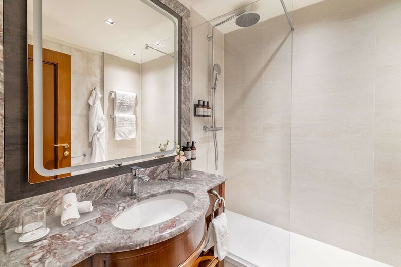 Hotel NH Collection Carlo IV
