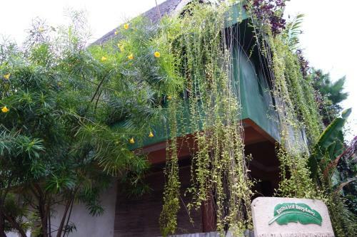 Banana Leaf Bungalows