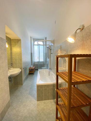 Apartment In Historical Villa With Stunning View