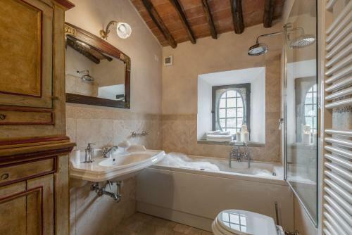 La Magione Villa Sleeps 8 Pool Wifi
