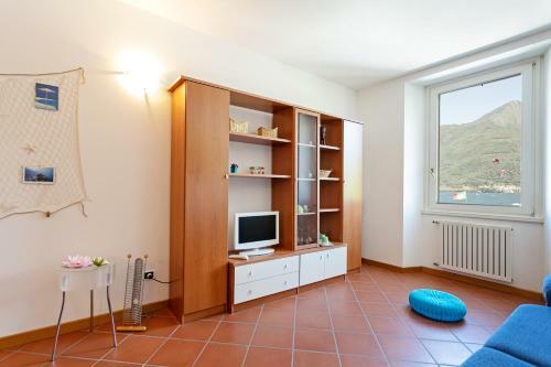 Apartment With Garden & Beach