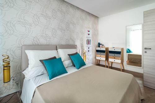 Reitani Villa Sleeps 6 Pool Air Con Wifi T782824
