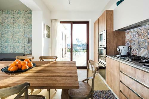 Reitani Villa Sleeps 8 Pool Air Con Wifi