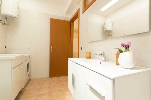 Marina Di Modica Charming Villa