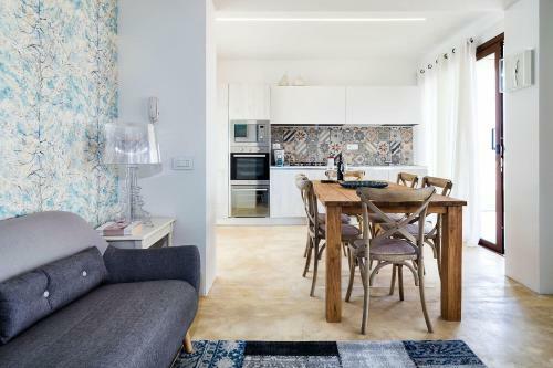 Villa In Reitani Sleeps 6 With Pool Air Con And Wifi