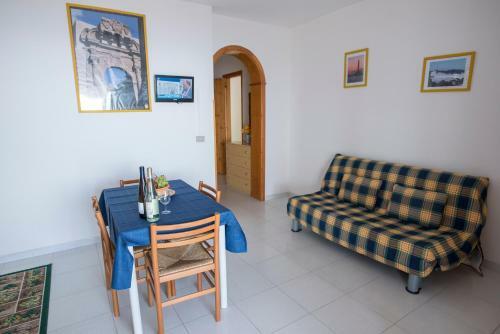 Two Room Apartment Near The Beach