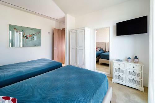 Reitani Villa Sleeps 6 Pool Air Con Wifi