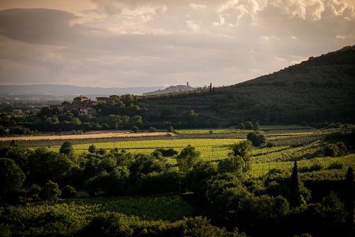 Sant'enea Villa Sleeps 4 Pool Wifi