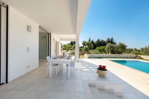 Specchiolla Villa Sleeps 6 Pool Air Con