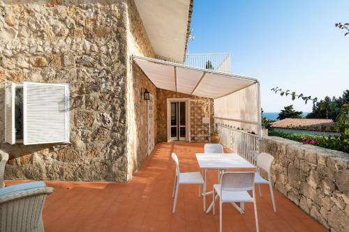 Plemmirio Villa Sleeps 6 With Pool Air Con And Wifi