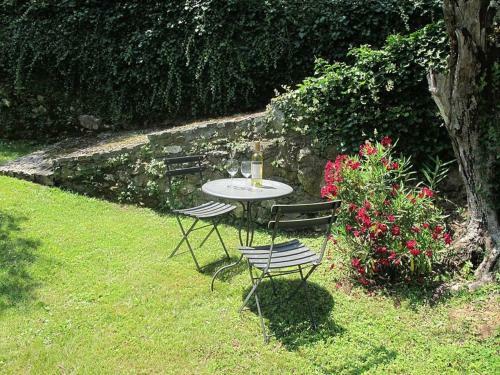 Oliveto Medieval Setting