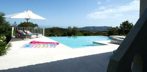 Cugnana Verde Villa Sleeps 8 Wifi