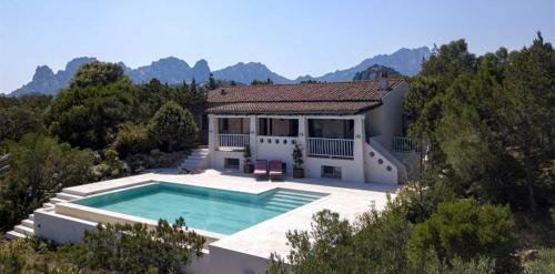 Cugnana Verde Villa Sleeps 8 Wifi