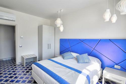 Pontone Villa Sleeps 5 Pool Air Con Wifi
