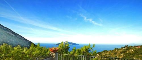 Amore Rentals - Villa Posidonia