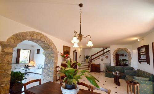 Amore Rentals - Villa Posidonia 2
