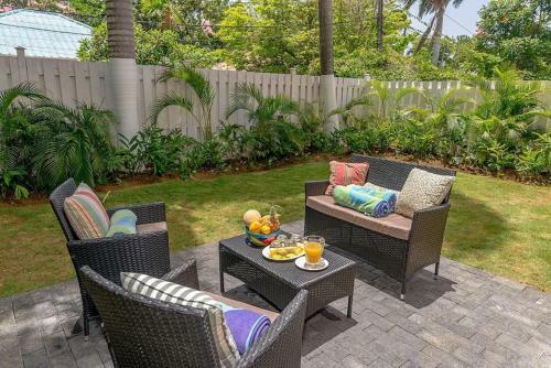 New 3-bed On Hip Strip, Beach Access, Sleeps 8