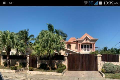 Posada Jobs Inn Jamaica