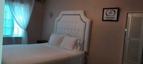 Csomp� Empire Bed & Breakfast