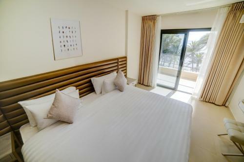 Sea View Hotel