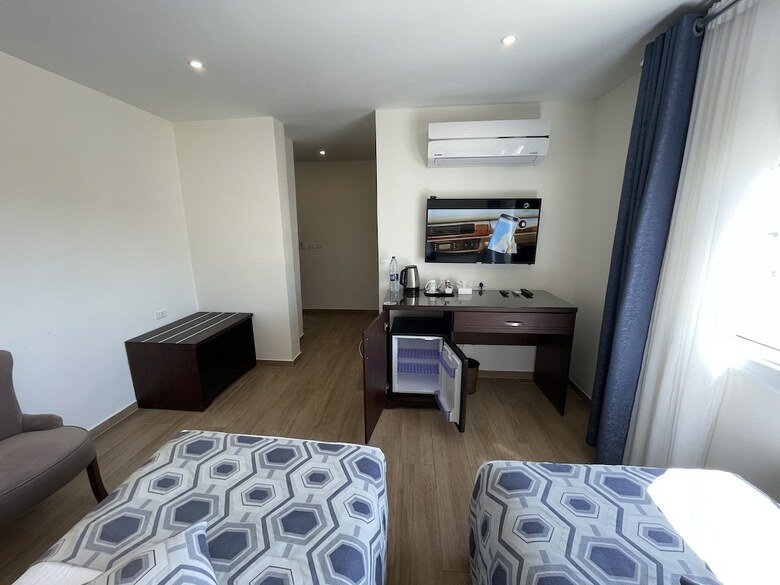 Petra Heart Hotel