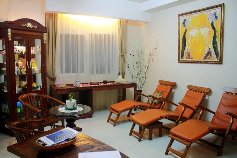 Aston Manado Hotel
