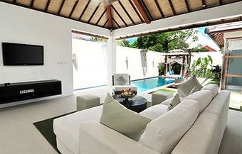 Villa Arama Riverside