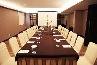 Aparthotel Java Paragon Hotel & Residences