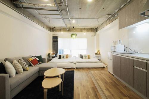 Apartamento 202 : Bright Modern Apt Close To Peace Park 6ppl