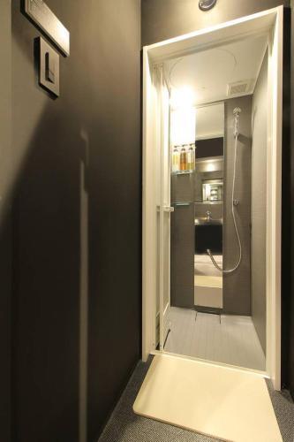 Small Hotel - Hondori Shopping Arcade (3b)