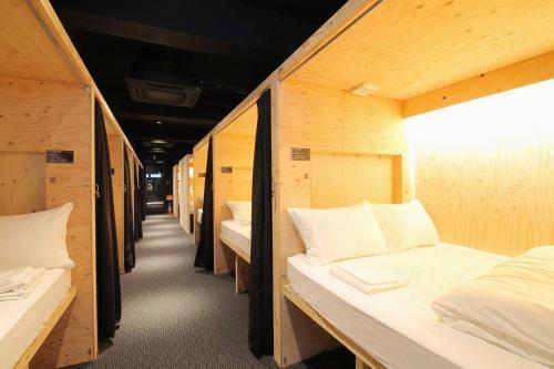 Small Hotel - Hondori Shopping Arcade ( 3 I )