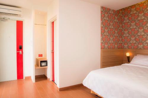 Demira Hotel