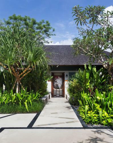 Villa The Shanti Residence