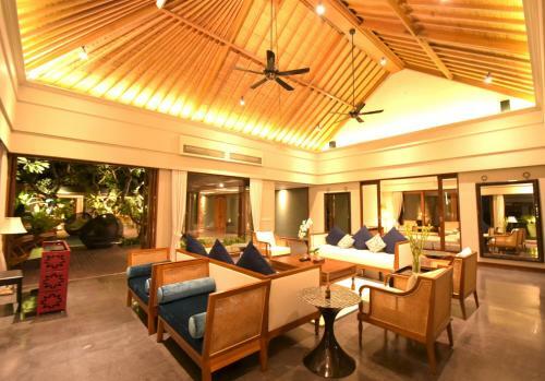 Villa The Shanti Residence