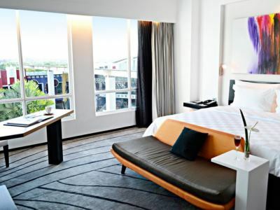 Hotel Ts Suites Surabaya