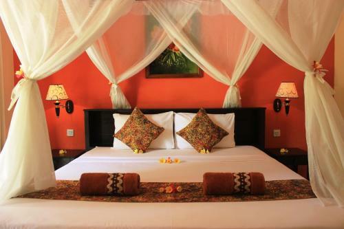 Hostal Giri Sari Guest House