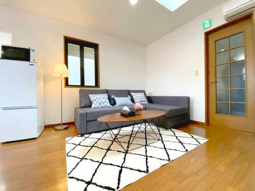 Villa White Space
