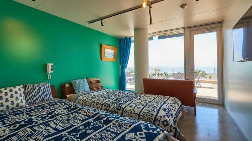 Hostal Zaimokuza Seasons