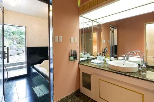 Hotel Kilala (Adult Only)