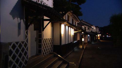 Kurashiki Den -modern House