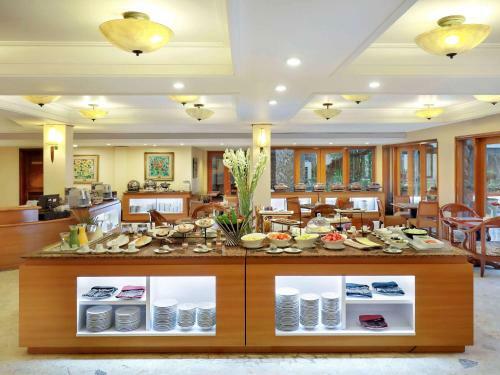 Novotel Surabaya Hotel