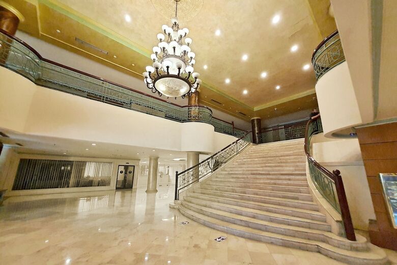 Tunjungan Hotel
