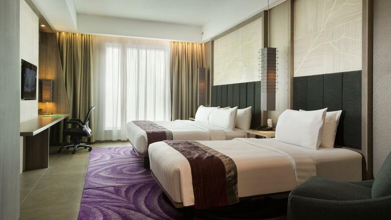 Aston Primera Pasteur Hotel And Convention Center